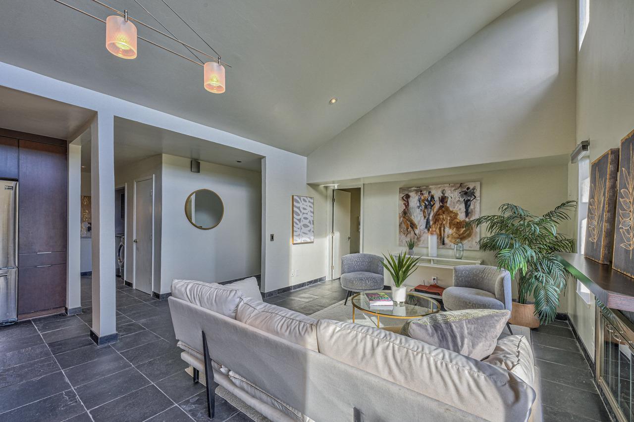 Detail Gallery Image 5 of 43 For 1 Montsalas Dr, Monterey,  CA 93940 - 2 Beds | 2 Baths