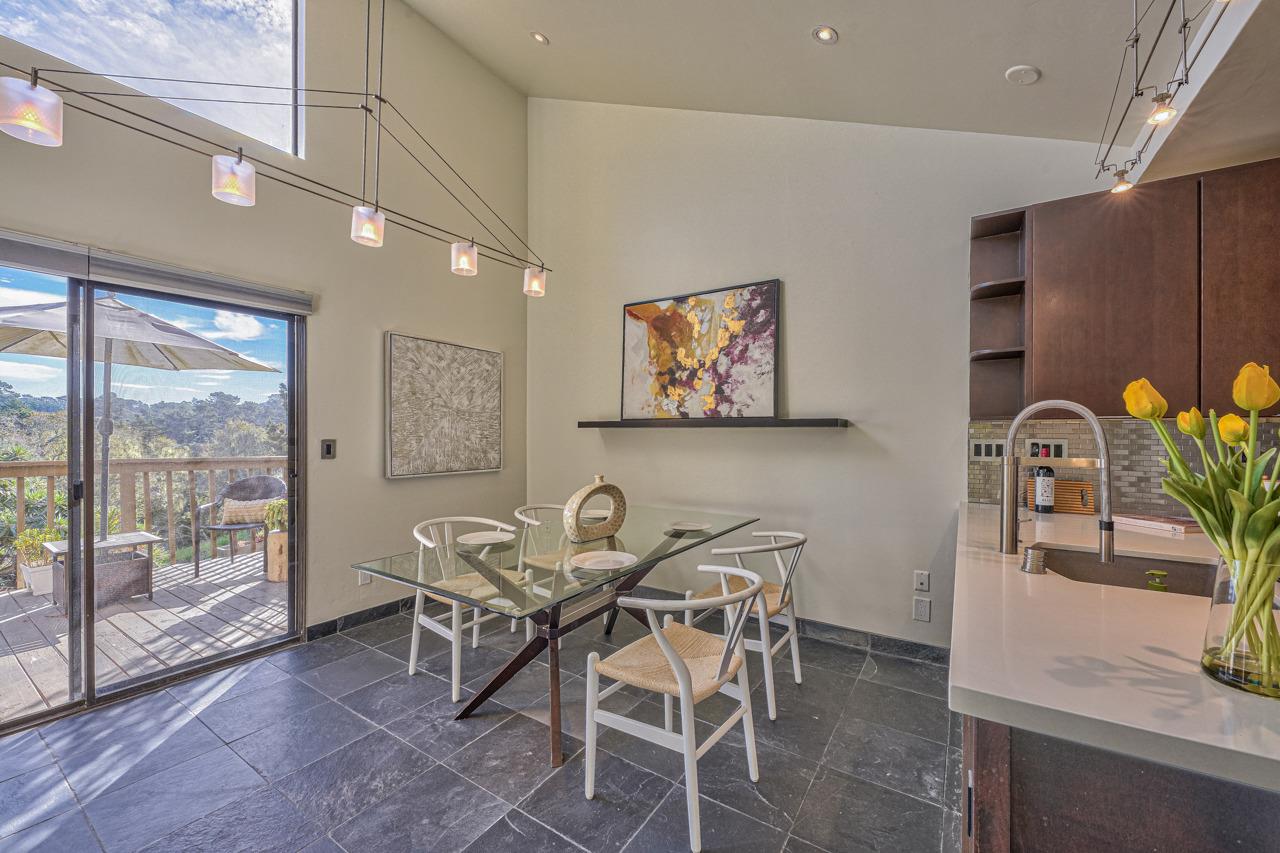Detail Gallery Image 9 of 43 For 1 Montsalas Dr, Monterey,  CA 93940 - 2 Beds | 2 Baths