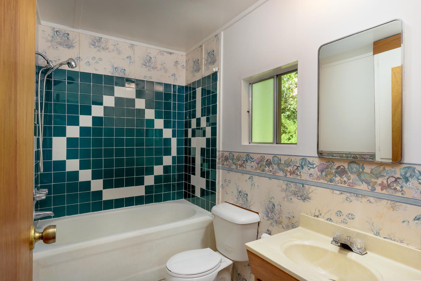 Detail Gallery Image 22 of 37 For 220 Taylor Rd, Ben Lomond,  CA 95005 - 3 Beds | 2 Baths
