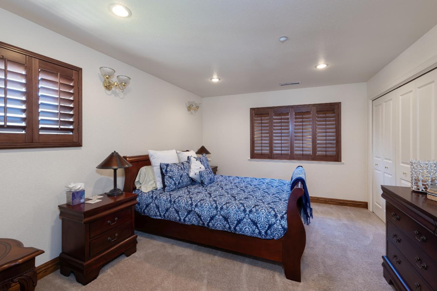 Detail Gallery Image 23 of 36 For 1148 E Cliff Dr, Santa Cruz,  CA 95062 - 6 Beds | 4 Baths