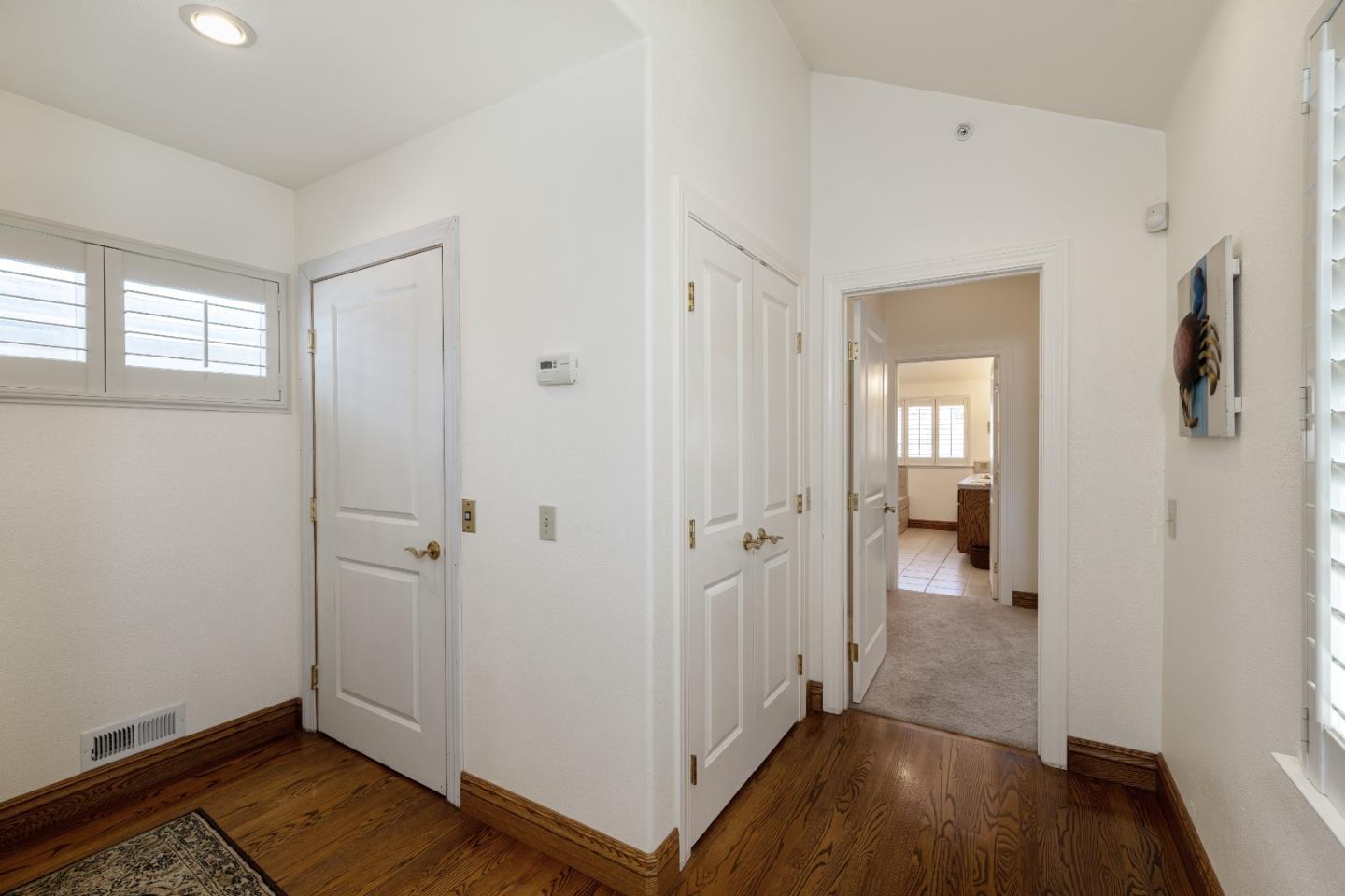 Detail Gallery Image 26 of 36 For 1148 E Cliff Dr, Santa Cruz,  CA 95062 - 6 Beds | 4 Baths