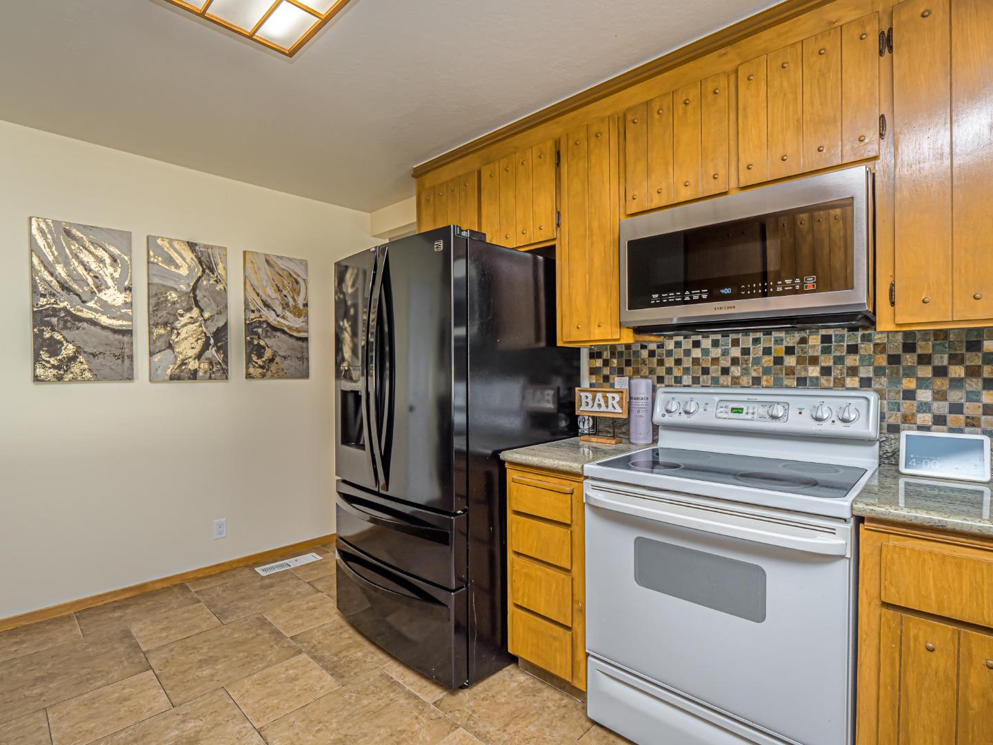 Detail Gallery Image 38 of 57 For 724 Amanda Dr, San Jose,  CA 95136 - 4 Beds | 2 Baths