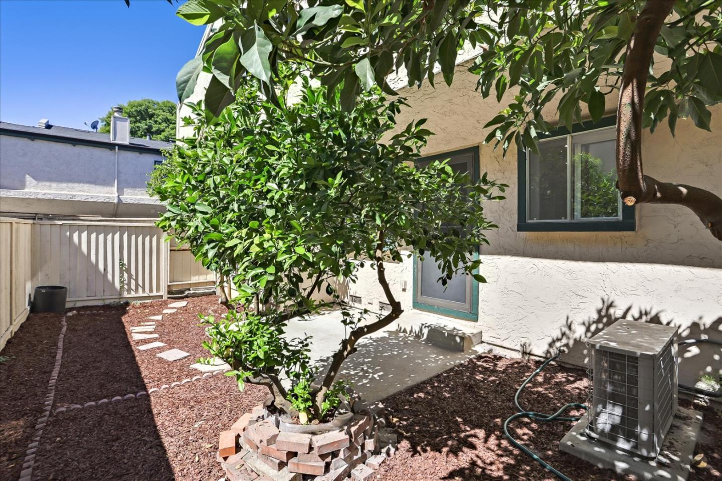 Detail Gallery Image 23 of 26 For 1031 Clyde Ave #803,  Santa Clara,  CA 95054 - 2 Beds | 2/1 Baths