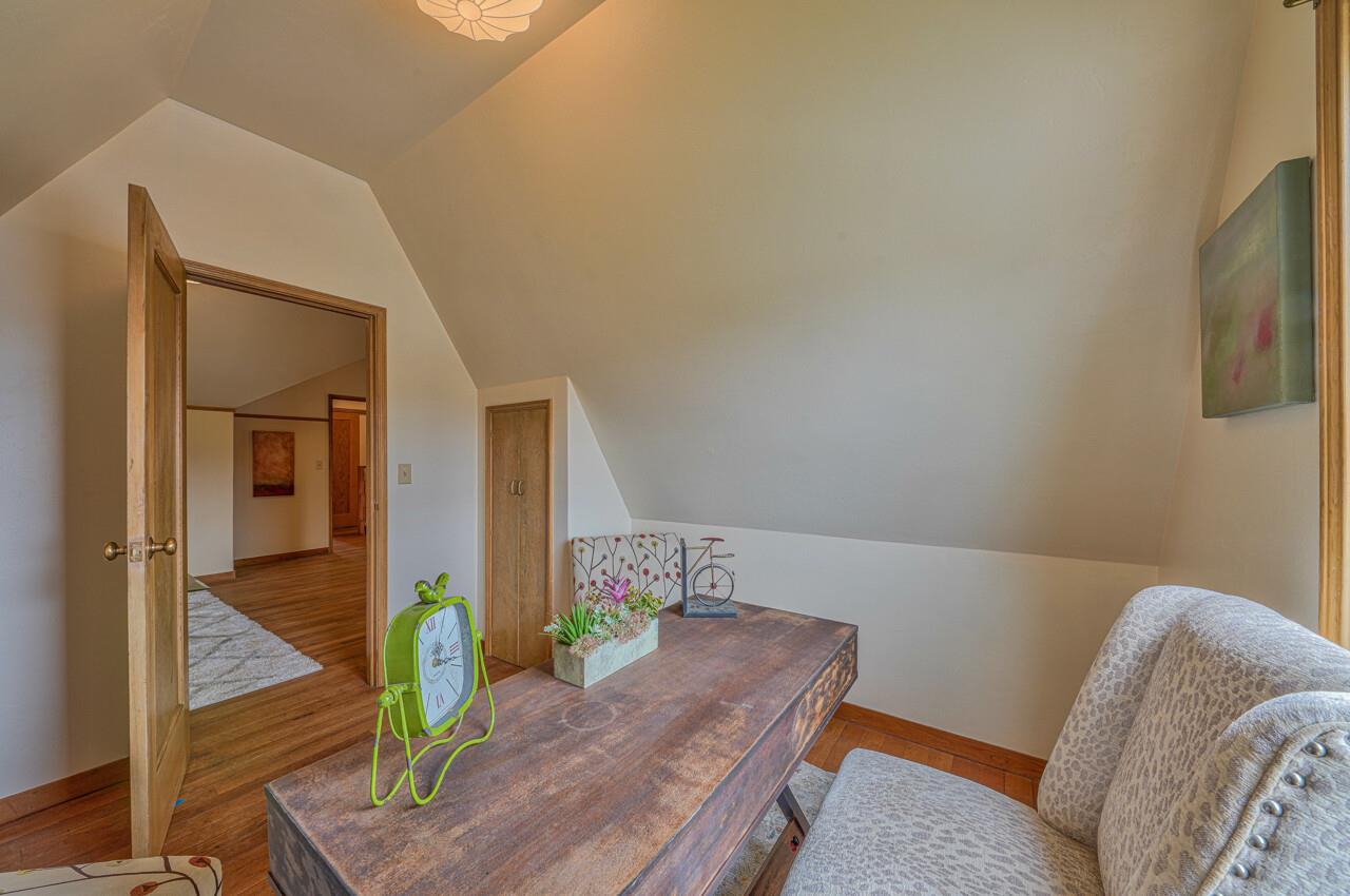 Detail Gallery Image 29 of 37 For 817 Congress Ave, Pacific Grove,  CA 93950 - 5 Beds | 2/1 Baths