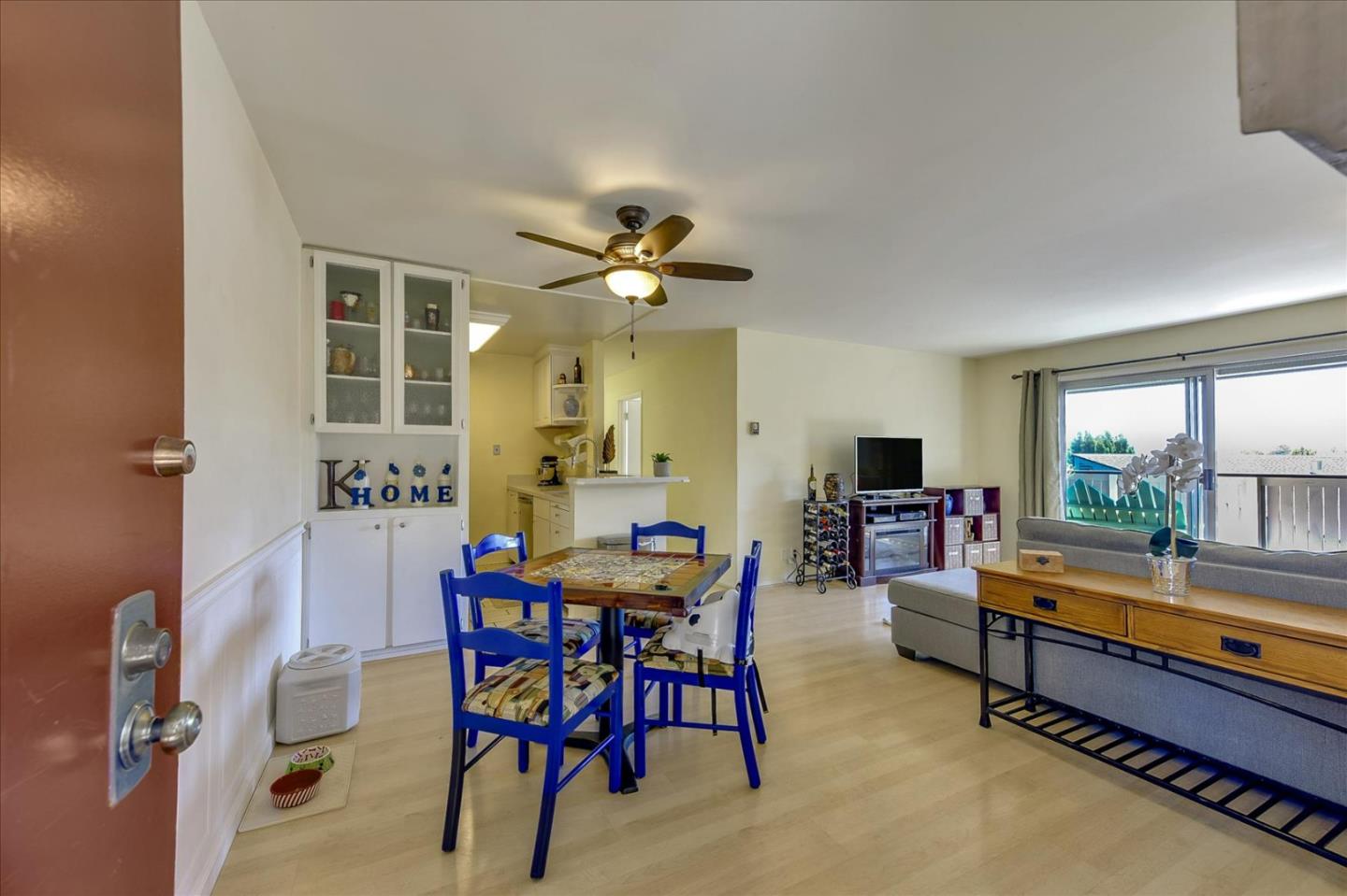 Detail Gallery Image 1 of 1 For 111 Piccadilly Pl #F,  San Bruno,  CA 94066 - 2 Beds | 1 Baths