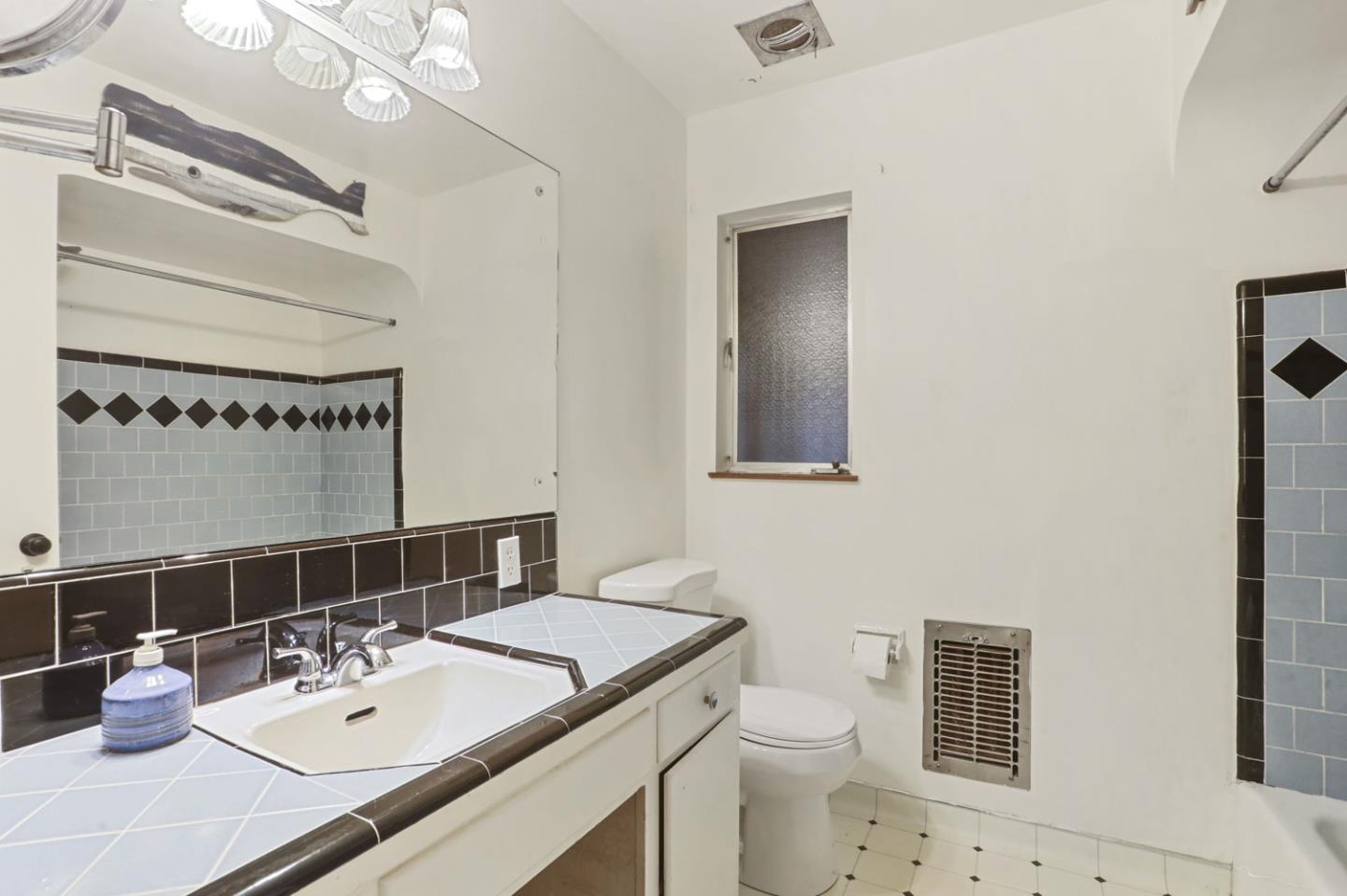 Detail Gallery Image 29 of 44 For 900 S Crescent Ave, Lodi,  CA 95240 - 3 Beds | 2 Baths