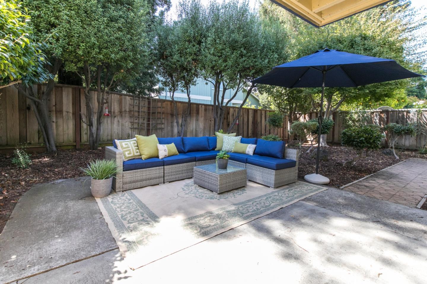 Detail Gallery Image 16 of 23 For 914 Boranda Ave #4,  Mountain View,  CA 94040 - 2 Beds | 1 Baths