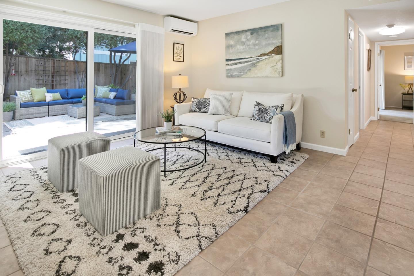 Detail Gallery Image 2 of 23 For 914 Boranda Ave #4,  Mountain View,  CA 94040 - 2 Beds | 1 Baths