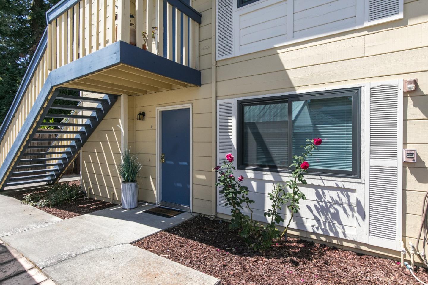 Detail Gallery Image 20 of 23 For 914 Boranda Ave #4,  Mountain View,  CA 94040 - 2 Beds | 1 Baths