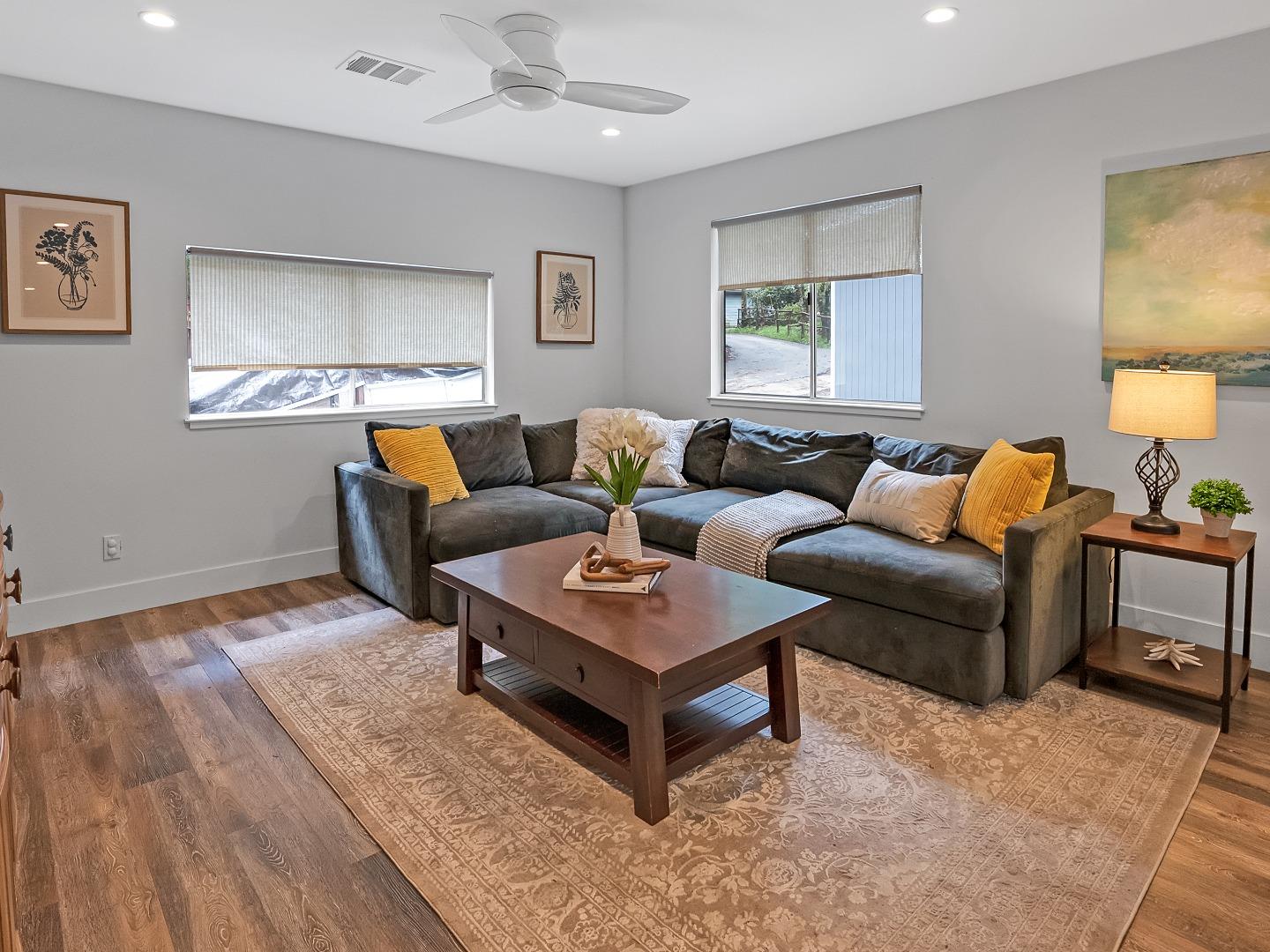 Detail Gallery Image 11 of 28 For 20970 Pawnee Trl, Los Gatos,  CA 95033 - 3 Beds | 2 Baths