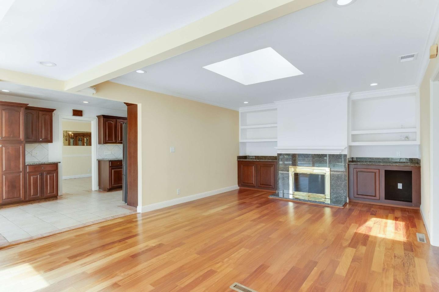 Detail Gallery Image 14 of 37 For 13946 Trinity Ct, Saratoga,  CA 95070 - 5 Beds | 2/1 Baths