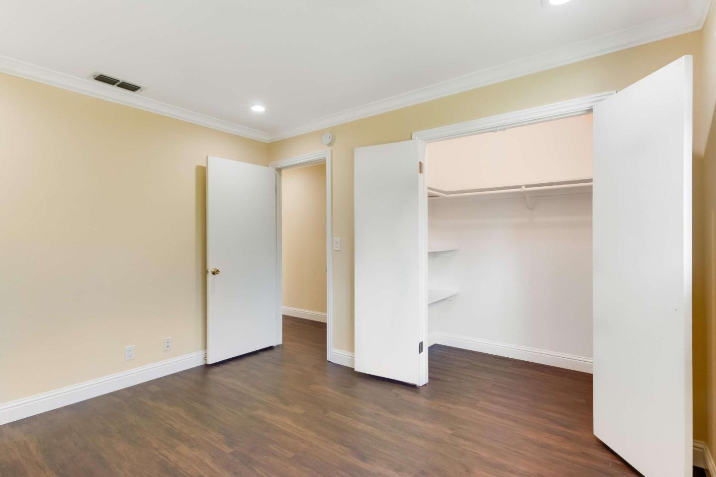 Detail Gallery Image 30 of 37 For 13946 Trinity Ct, Saratoga,  CA 95070 - 5 Beds | 2/1 Baths