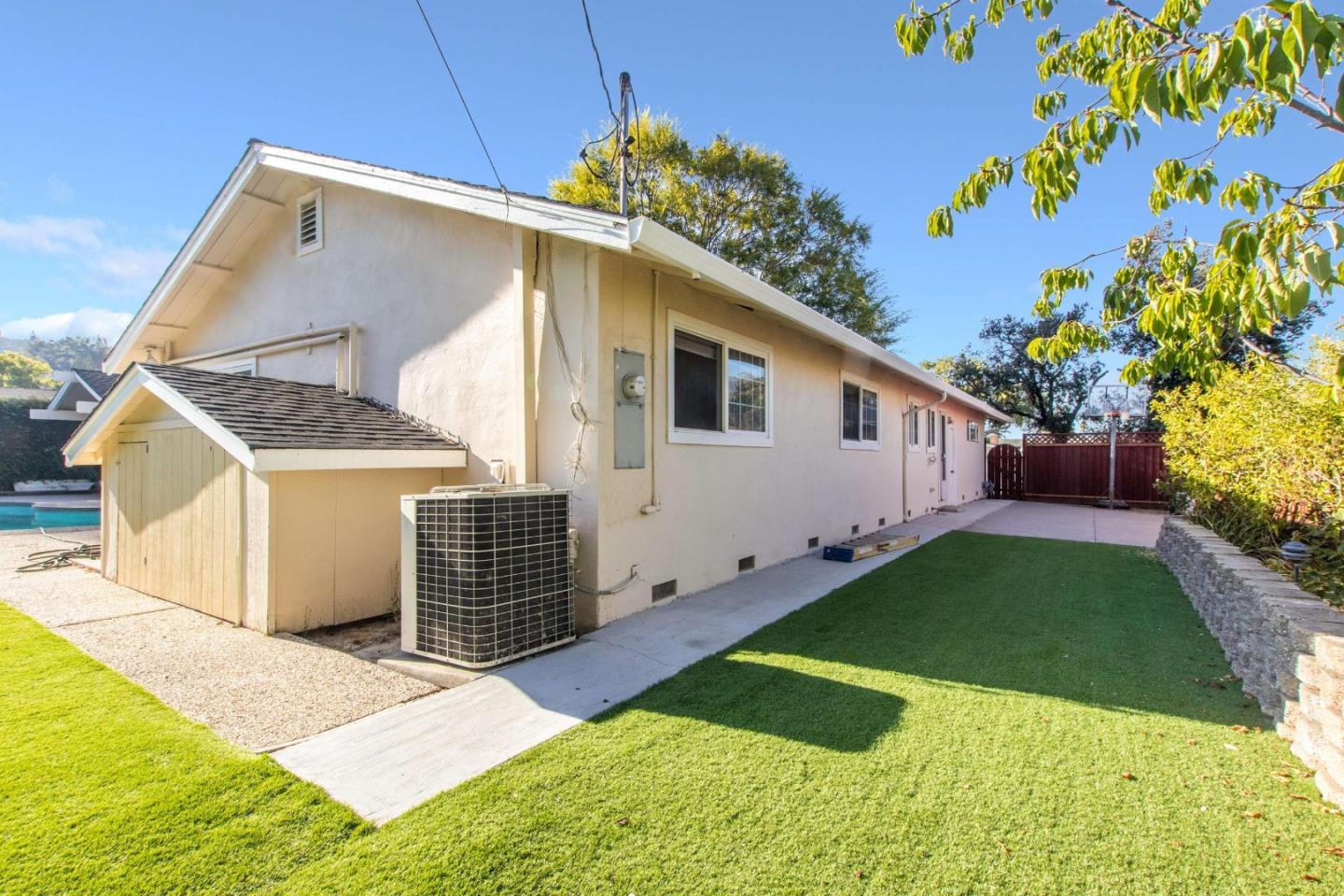 Detail Gallery Image 35 of 37 For 13946 Trinity Ct, Saratoga,  CA 95070 - 5 Beds | 2/1 Baths
