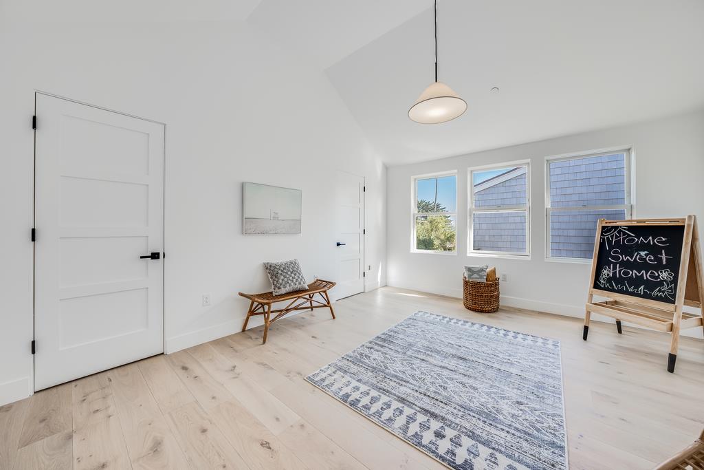 Detail Gallery Image 27 of 46 For 110 Bay Crest Rd, Santa Cruz,  CA 95062 - 3 Beds | 3/1 Baths