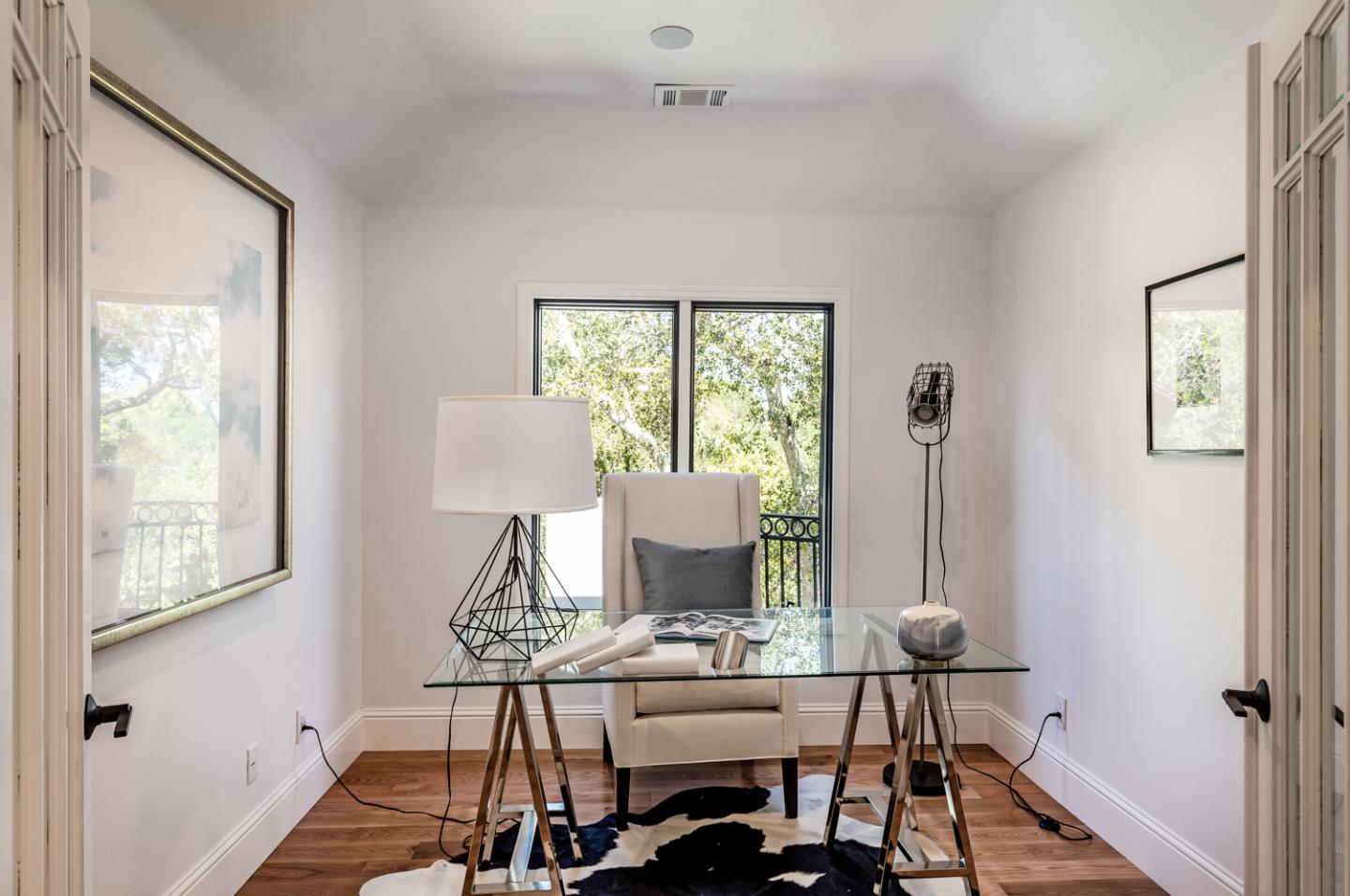 Detail Gallery Image 7 of 37 For 333 Raymundo Dr, Woodside,  CA 94062 - 4 Beds | 5/1 Baths