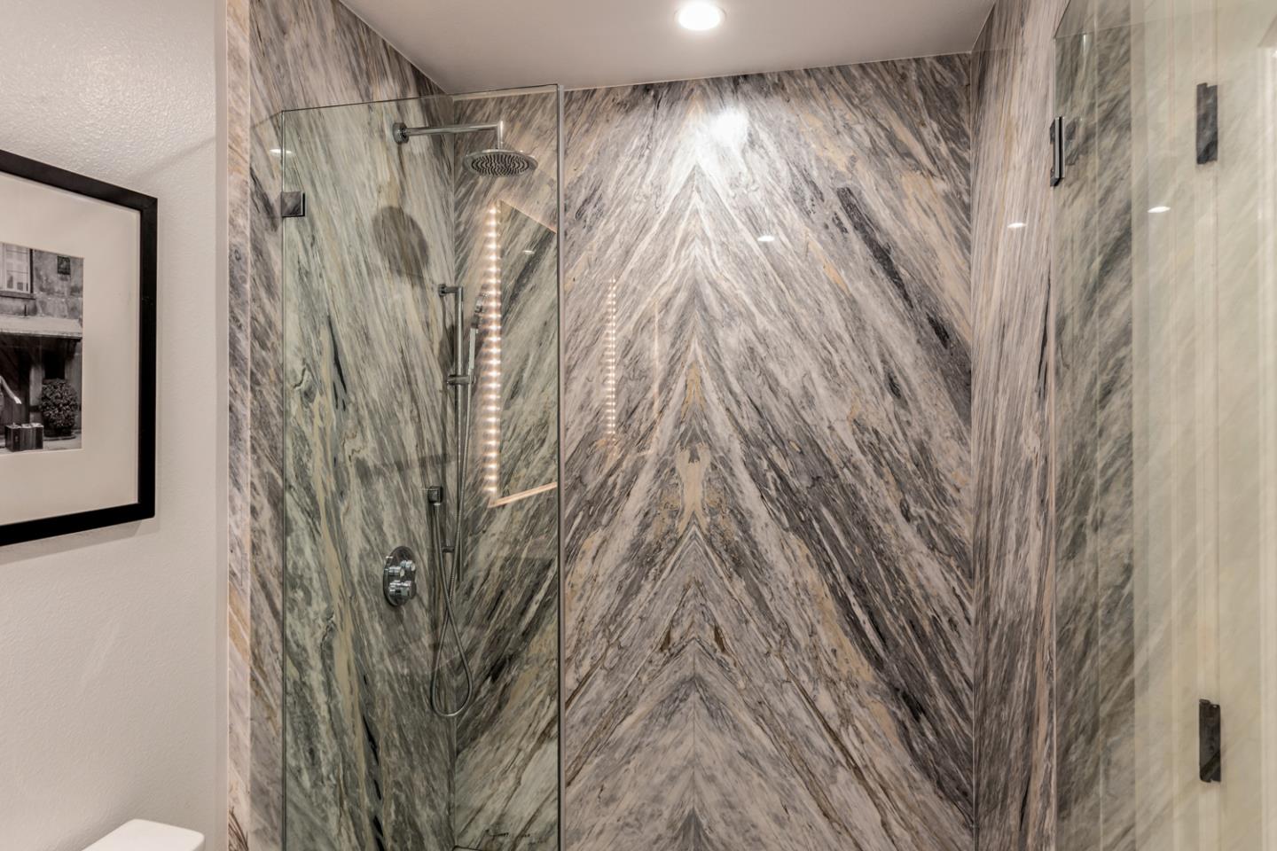 Detail Gallery Image 8 of 37 For 333 Raymundo Dr, Woodside,  CA 94062 - 4 Beds | 5/1 Baths
