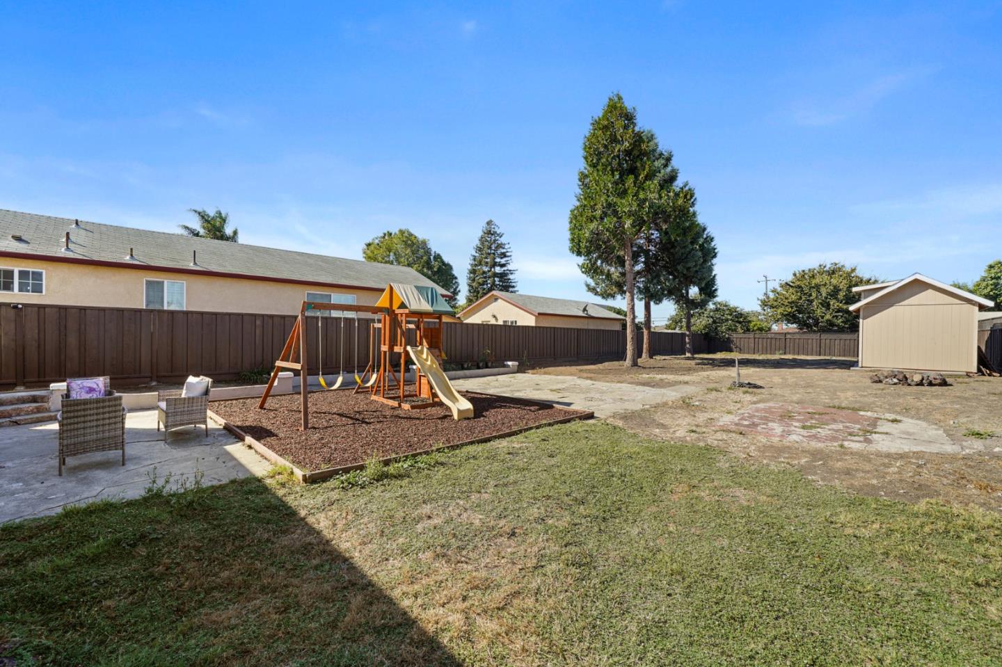Detail Gallery Image 1 of 1 For 22237 Victory Dr, Hayward,  CA 94541 - 3 Beds | 1 Baths