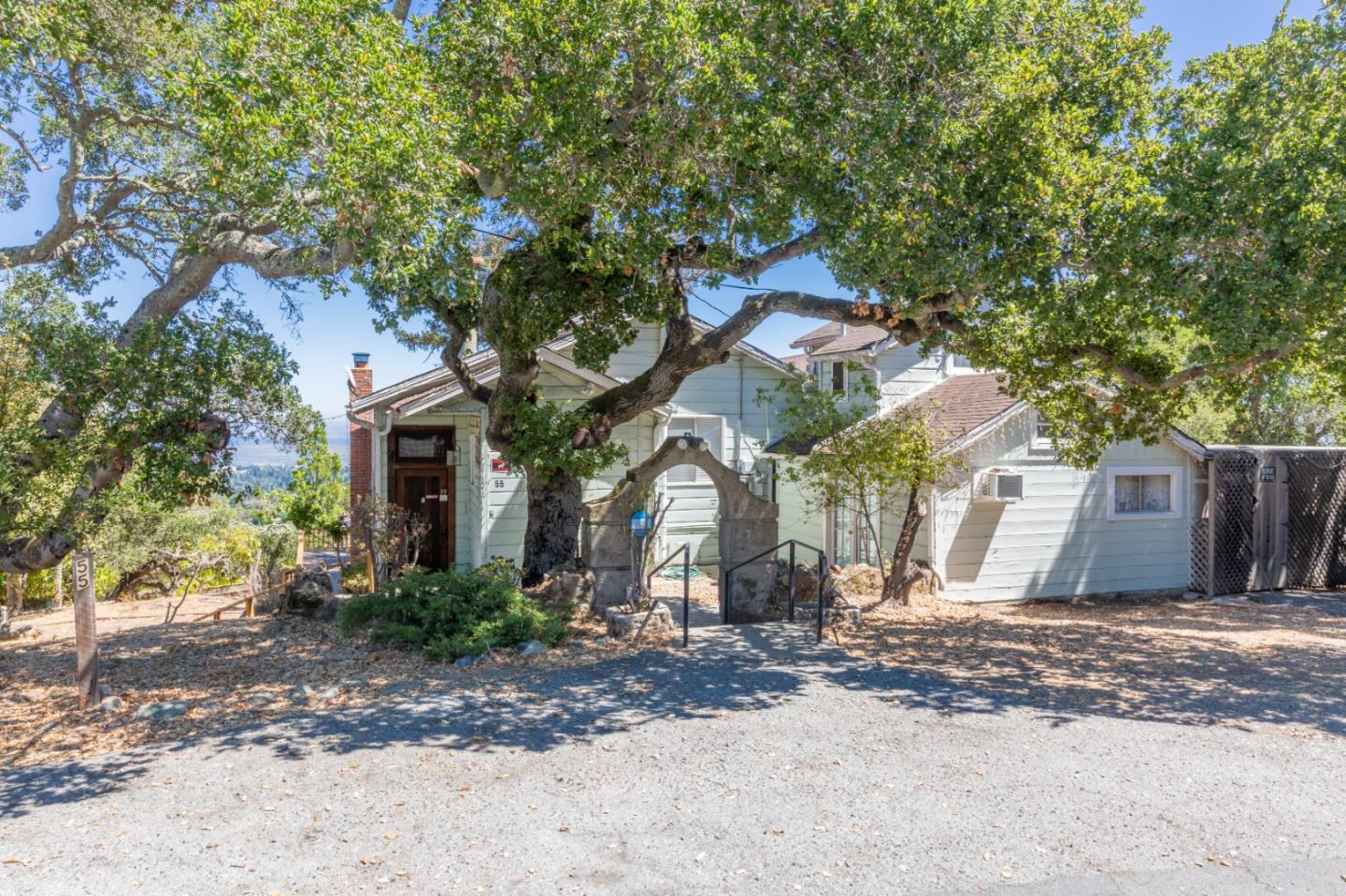 Detail Gallery Image 1 of 1 For 55 Agua Vista Ct, Redwood City,  CA 94062 - 4 Beds | 2 Baths