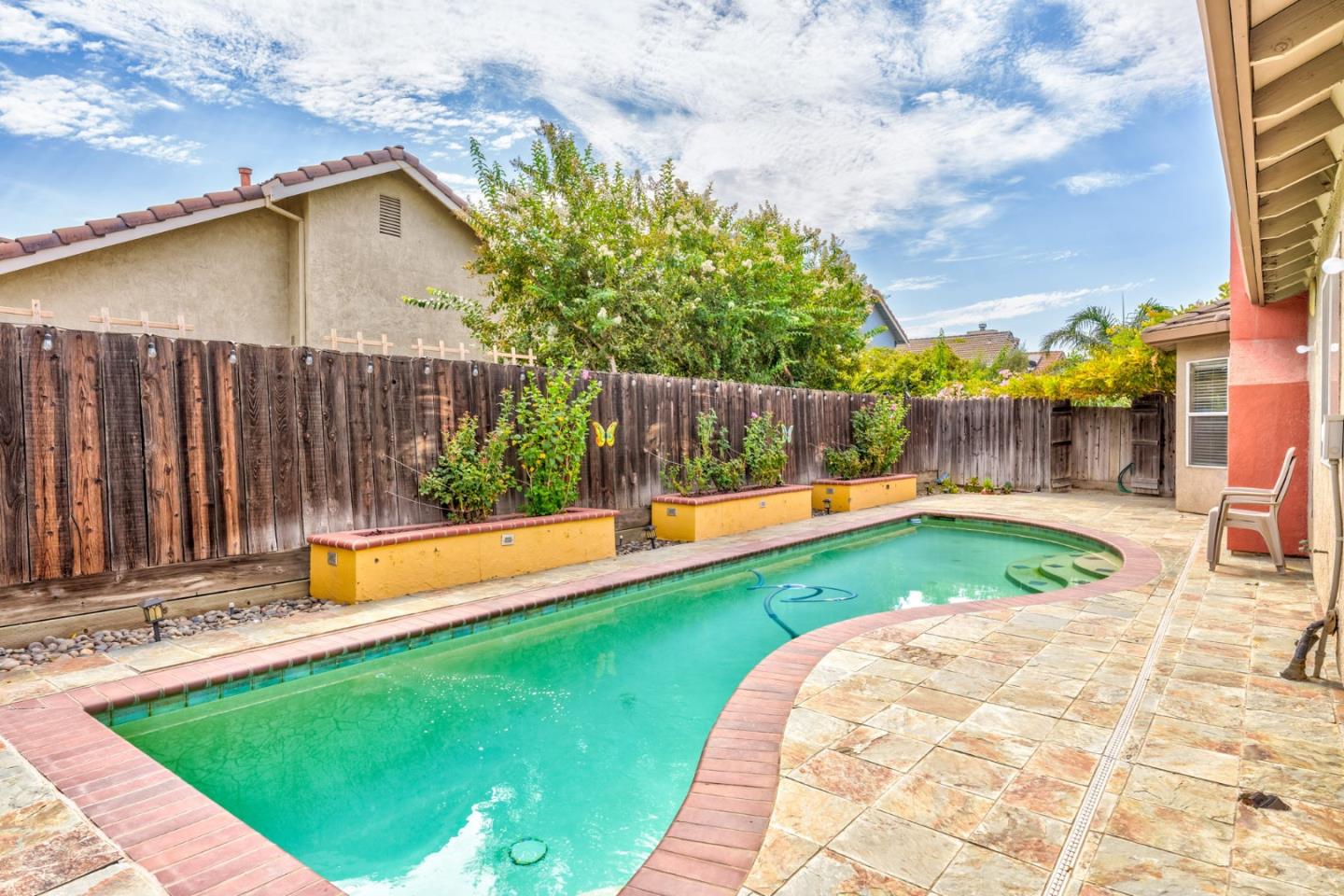 Detail Gallery Image 16 of 17 For 1666 Alyssum Way, Los Banos,  CA 93635 - 4 Beds | 2 Baths