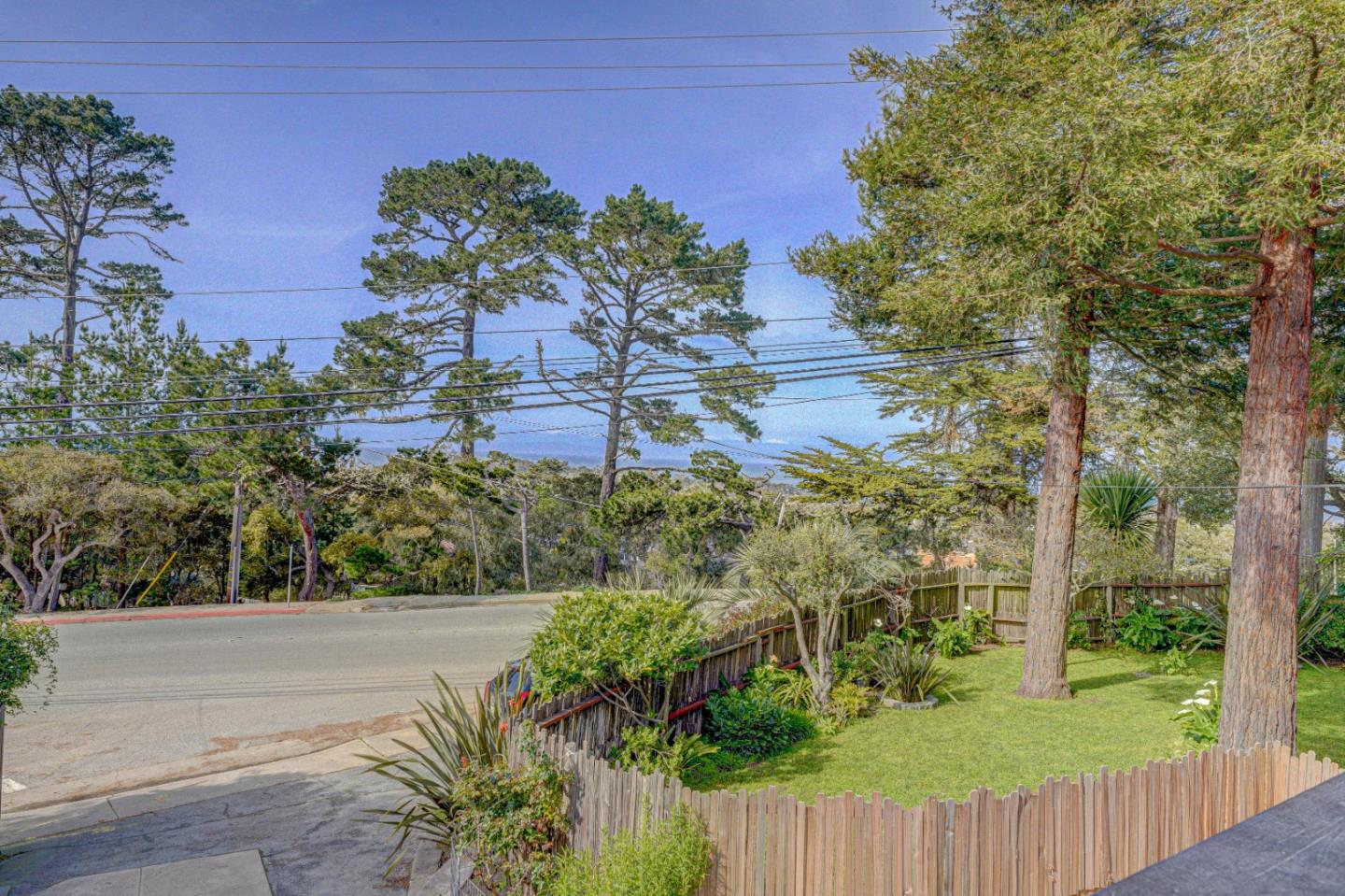 Detail Gallery Image 5 of 56 For 2505 David Ave, Pacific Grove,  CA 93950 - 5 Beds | 3 Baths