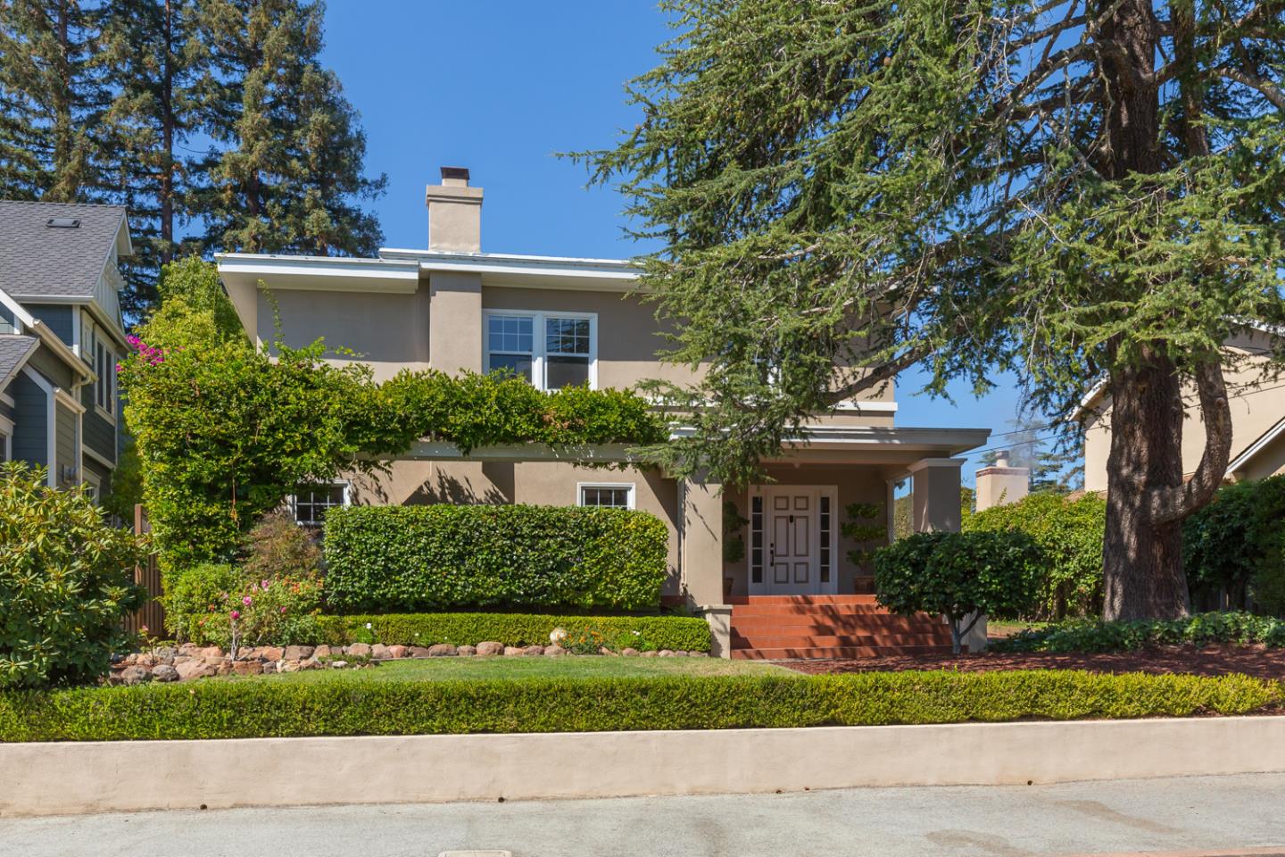 Detail Gallery Image 1 of 1 For 425 Hillcrest Rd, San Mateo,  CA 94402 - 4 Beds | 3/2 Baths
