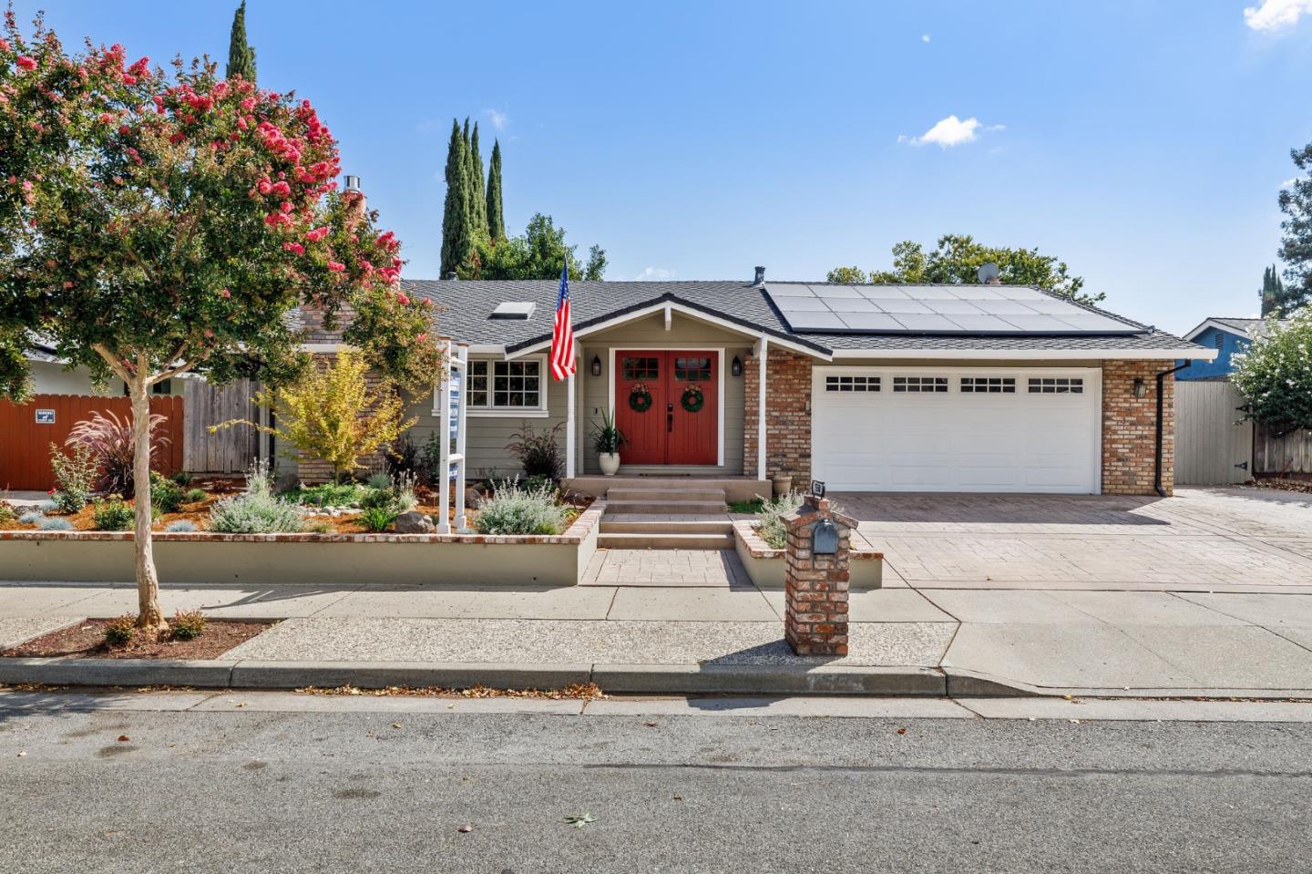 Detail Gallery Image 1 of 1 For 7550 Santa Theresa Dr, Gilroy,  CA 95020 - 4 Beds | 2 Baths