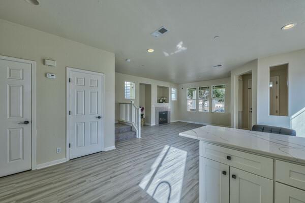 Detail Gallery Image 10 of 30 For 233 Legacy Dr, King City,  CA 93930 - 4 Beds | 2/1 Baths