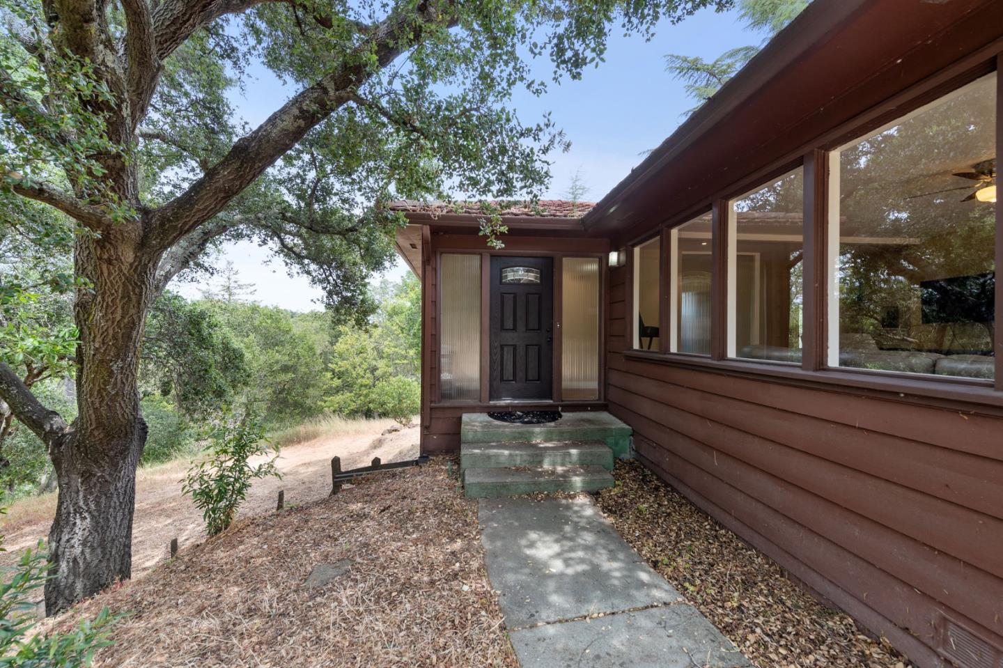 Detail Gallery Image 5 of 29 For 1369 Canada Rd, Woodside,  CA 94062 - 2 Beds | 1 Baths