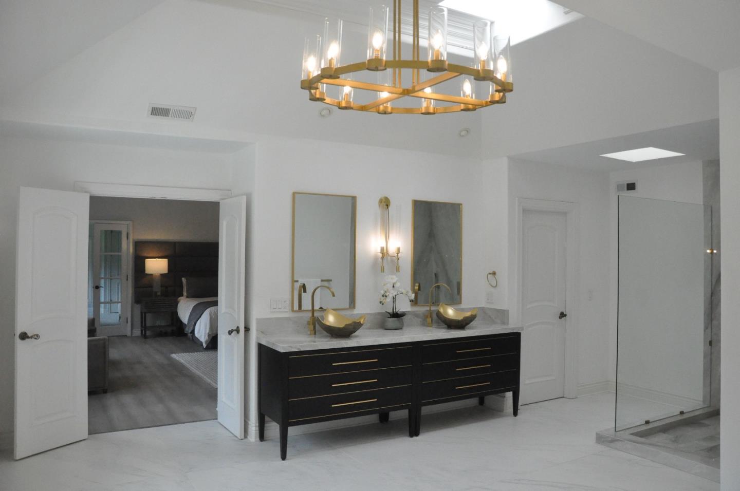 Detail Gallery Image 2 of 15 For 1550 Portola Rd, Woodside,  CA 94062 - 5 Beds | 5 Baths