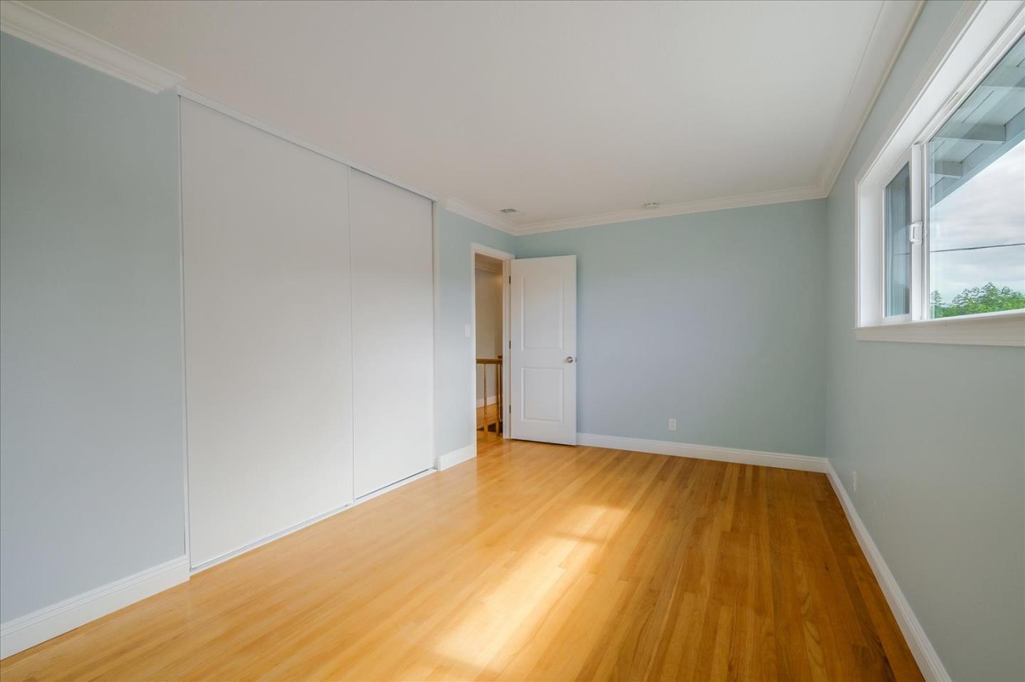 Detail Gallery Image 23 of 40 For 621 Monterey Ave, Capitola,  CA 95010 - 6 Beds | 2/1 Baths