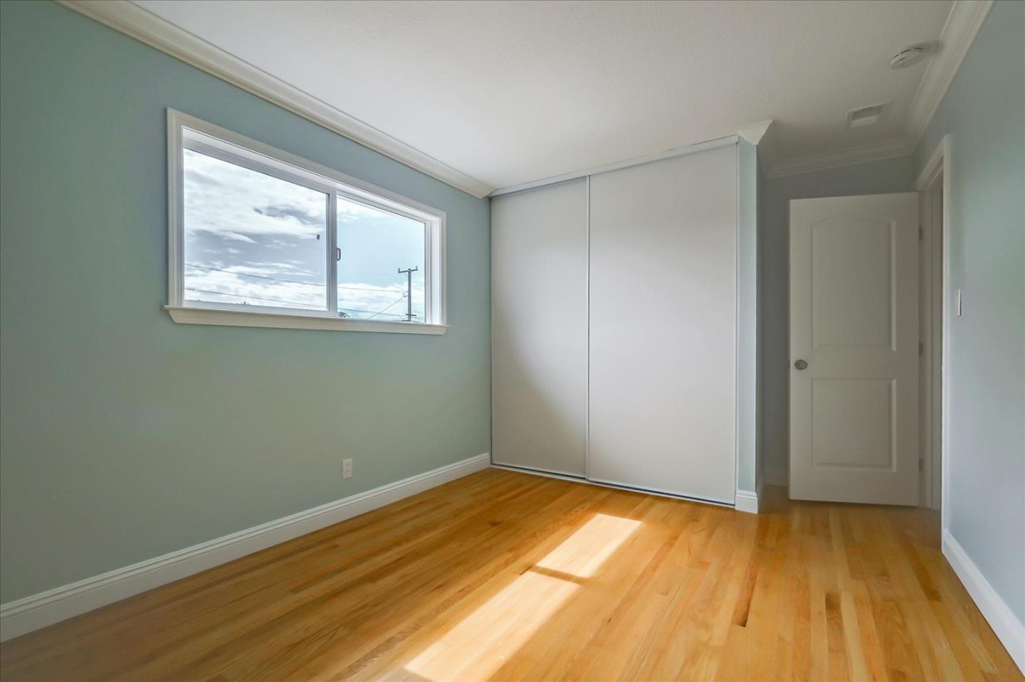 Detail Gallery Image 26 of 40 For 621 Monterey Ave, Capitola,  CA 95010 - 6 Beds | 2/1 Baths