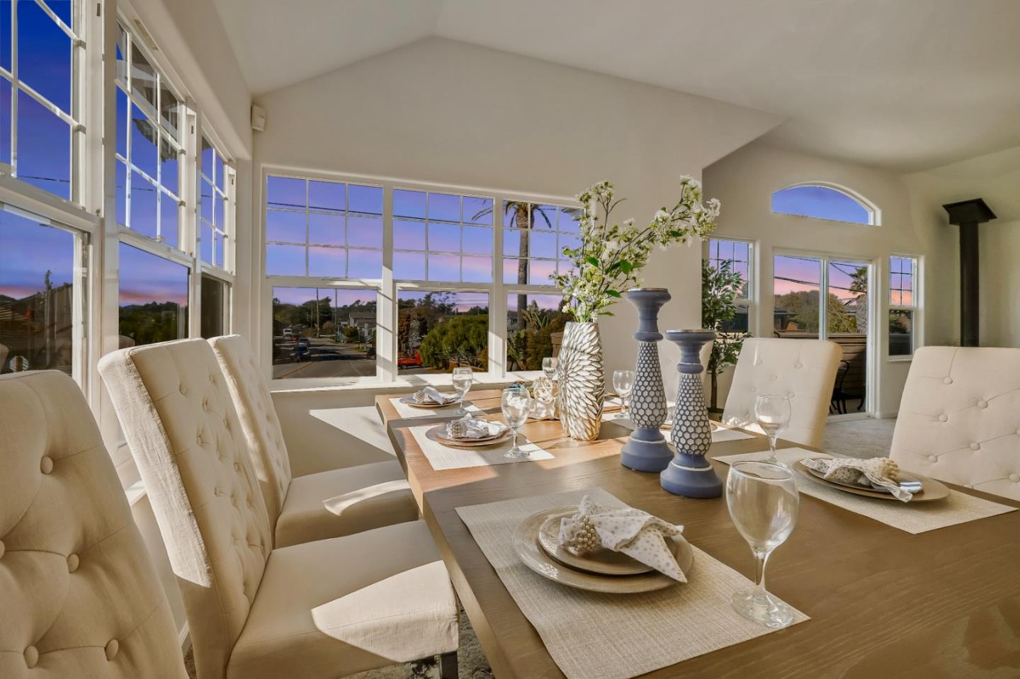 Detail Gallery Image 13 of 61 For 180 26th Ave, Santa Cruz,  CA 95062 - 3 Beds | 2/1 Baths