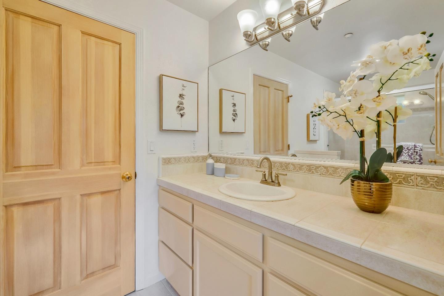 Detail Gallery Image 28 of 61 For 180 26th Ave, Santa Cruz,  CA 95062 - 3 Beds | 2/1 Baths