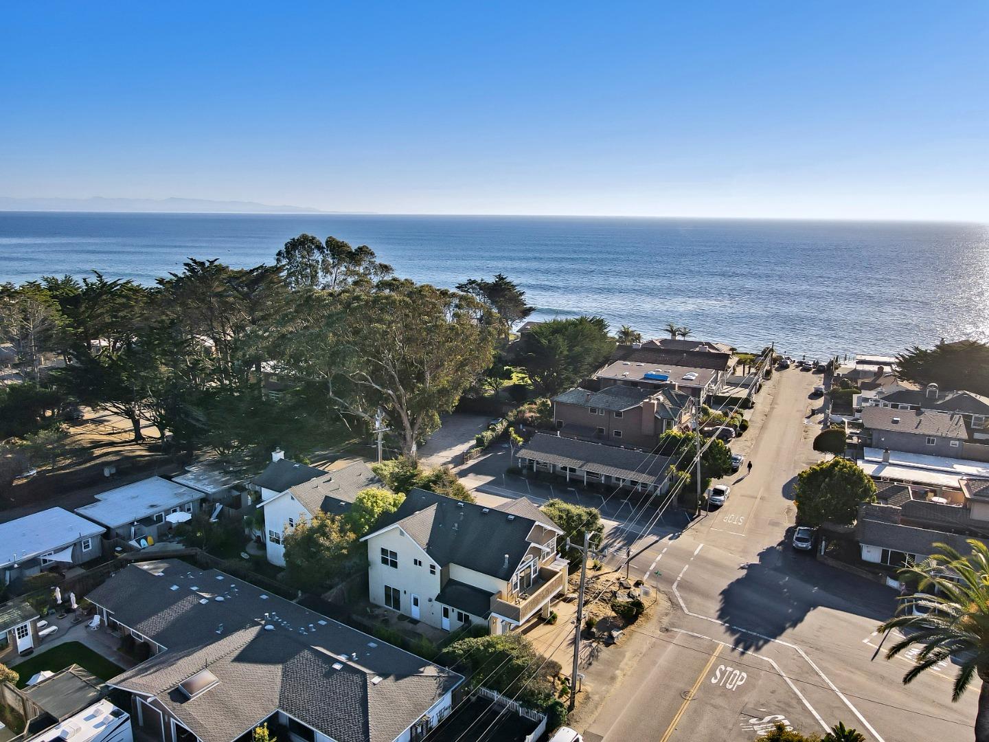 Detail Gallery Image 41 of 61 For 180 26th Ave, Santa Cruz,  CA 95062 - 3 Beds | 2/1 Baths