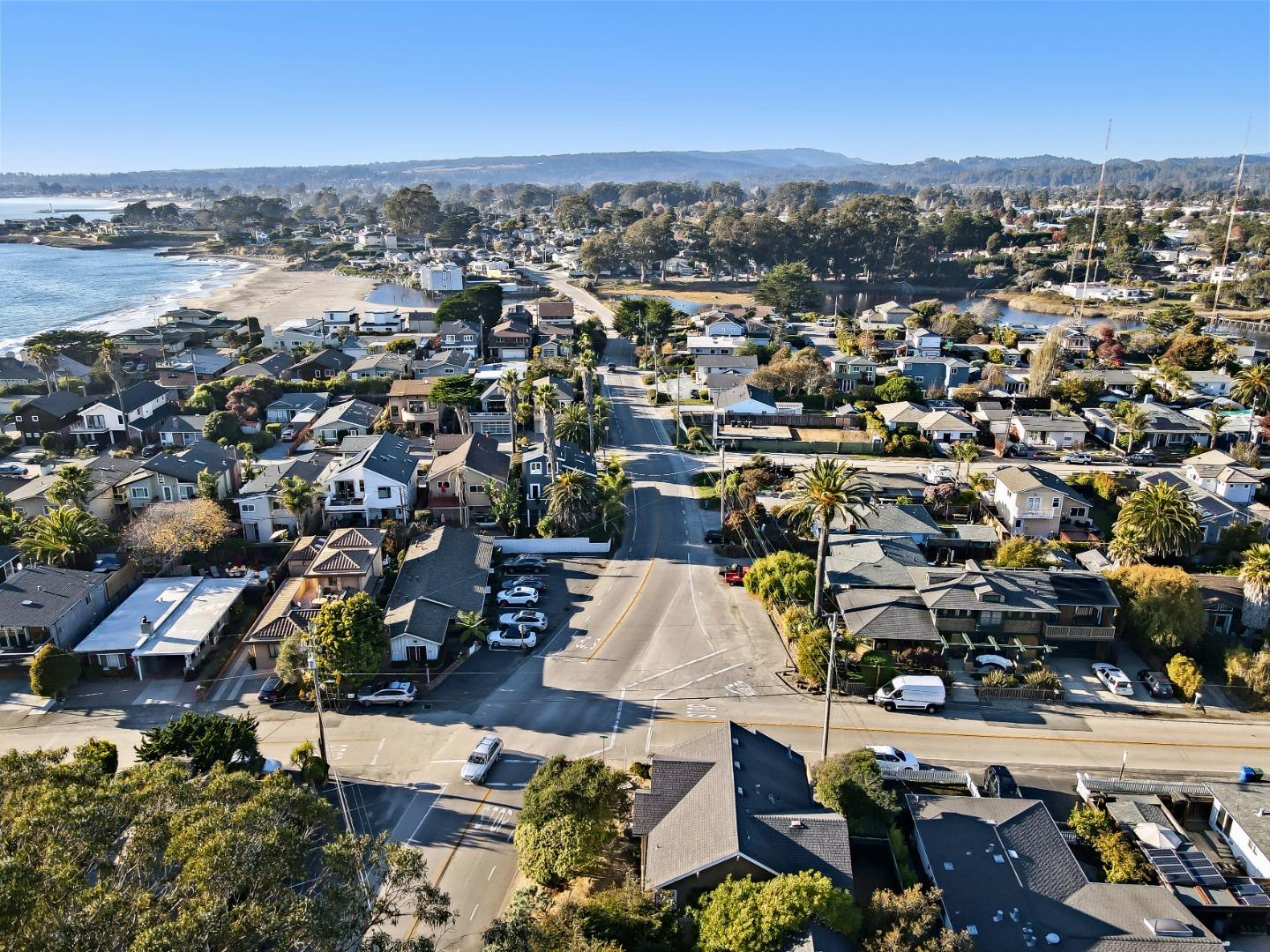 Detail Gallery Image 55 of 61 For 180 26th Ave, Santa Cruz,  CA 95062 - 3 Beds | 2/1 Baths
