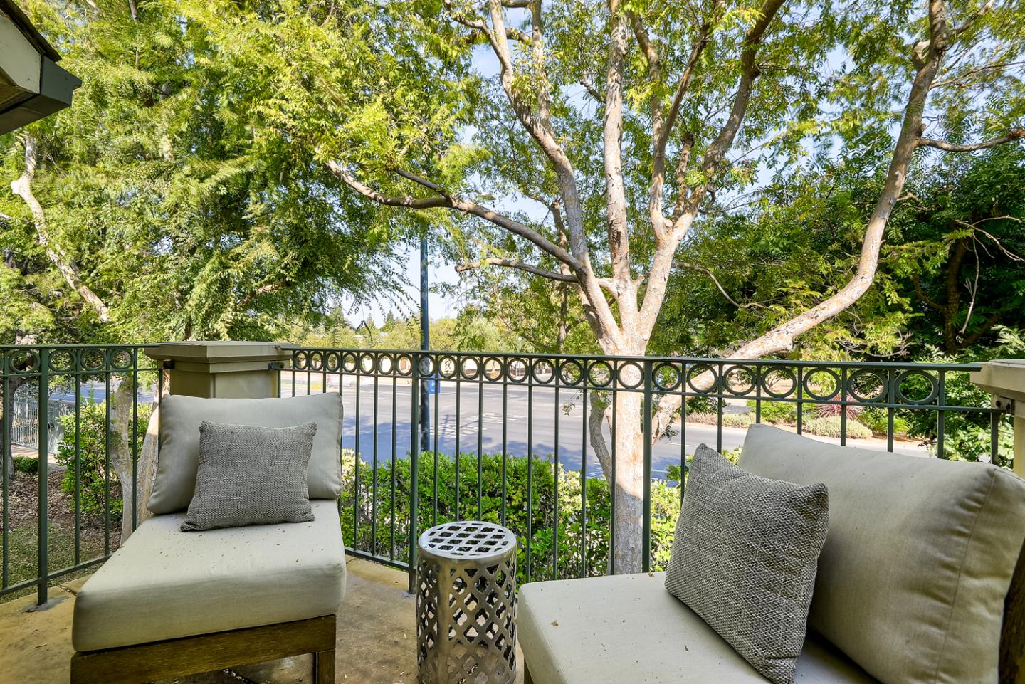 Detail Gallery Image 14 of 24 For 1 W Edith Ave #D223,  Los Altos,  CA 94022 - 1 Beds | 2 Baths