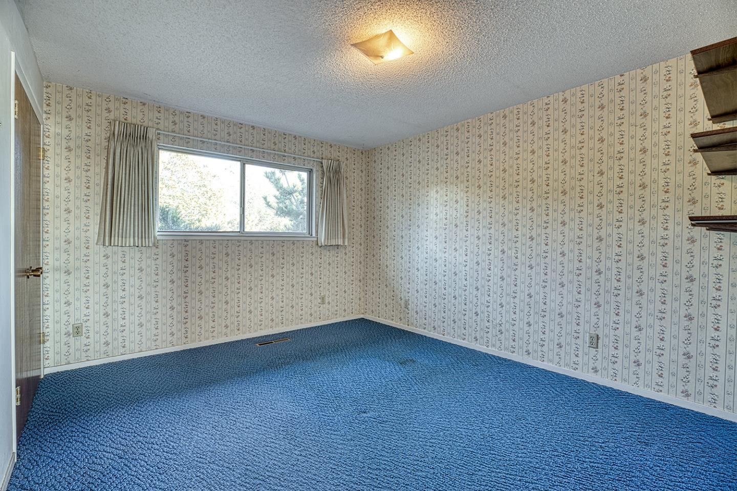 Detail Gallery Image 33 of 52 For 21 Lilly Way, Watsonville,  CA 95076 - 6 Beds | 4 Baths