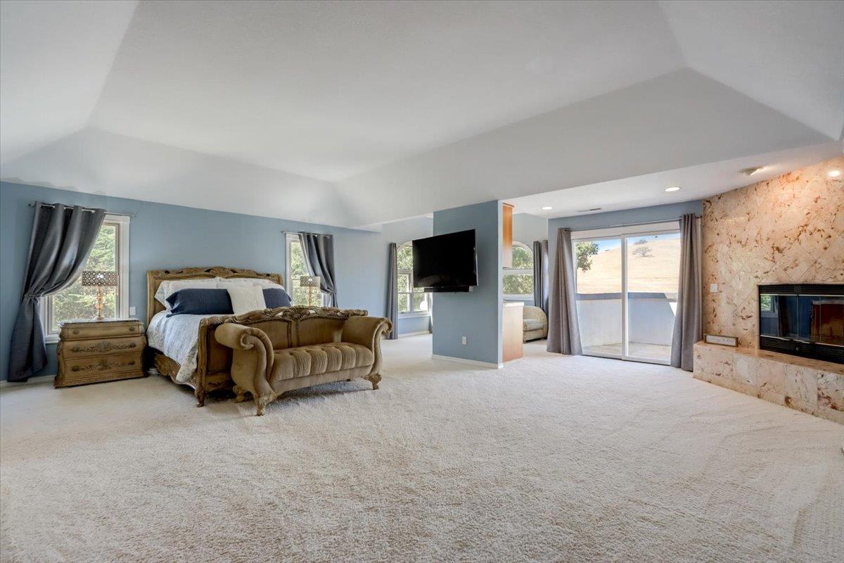 Detail Gallery Image 33 of 93 For 1245 Day Rd, Gilroy,  CA 95020 - 4 Beds | 4 Baths
