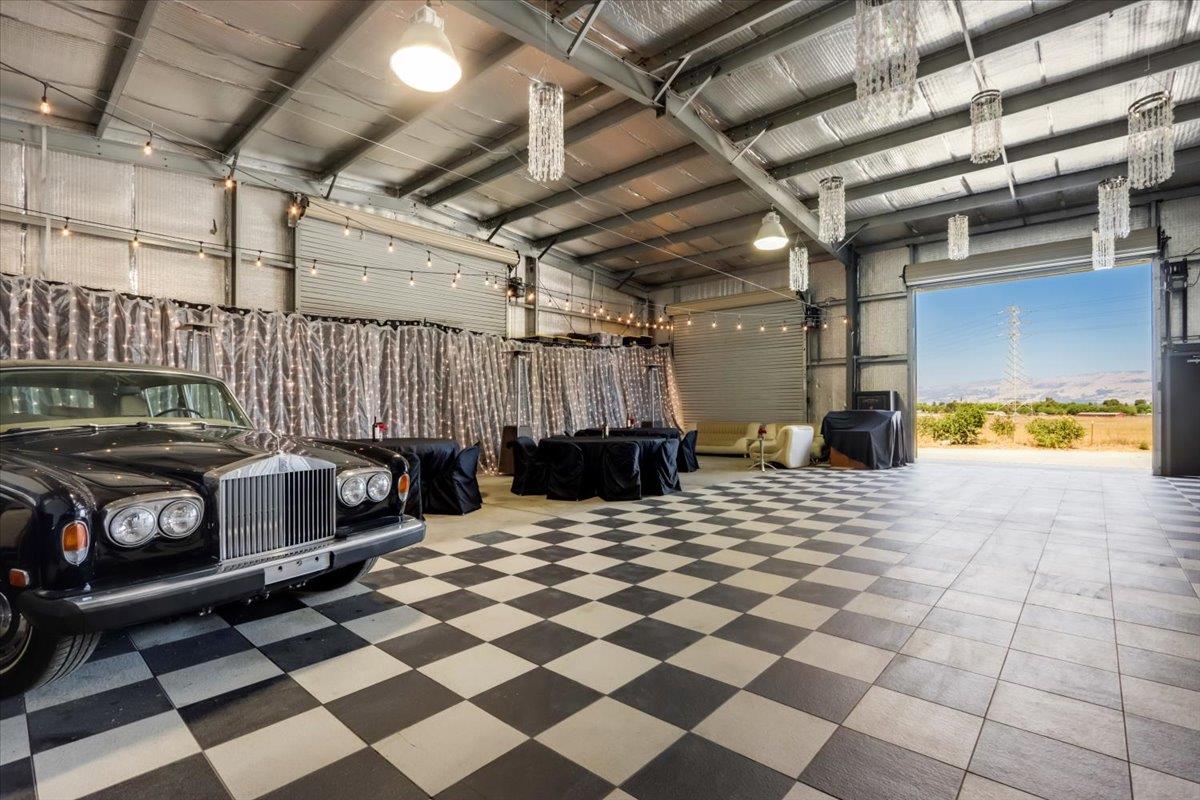Detail Gallery Image 58 of 93 For 1245 Day Rd, Gilroy,  CA 95020 - 4 Beds | 4 Baths