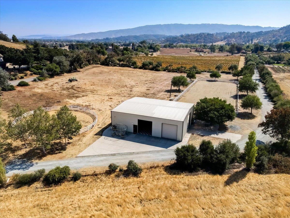 Detail Gallery Image 82 of 93 For 1245 Day Rd, Gilroy,  CA 95020 - 4 Beds | 4 Baths
