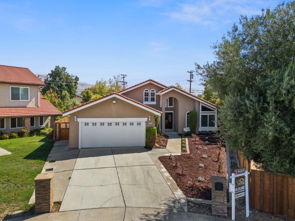 Detail Gallery Image 1 of 1 For 636 Kotake Ct, San Jose,  CA 95127 - 4 Beds | 2 Baths