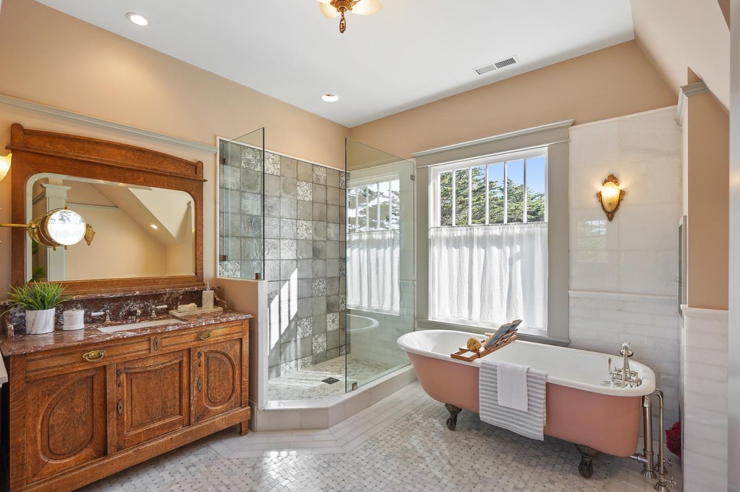 Detail Gallery Image 33 of 84 For 917 Paseito Ter, Pacifica,  CA 94044 - 5 Beds | 4 Baths