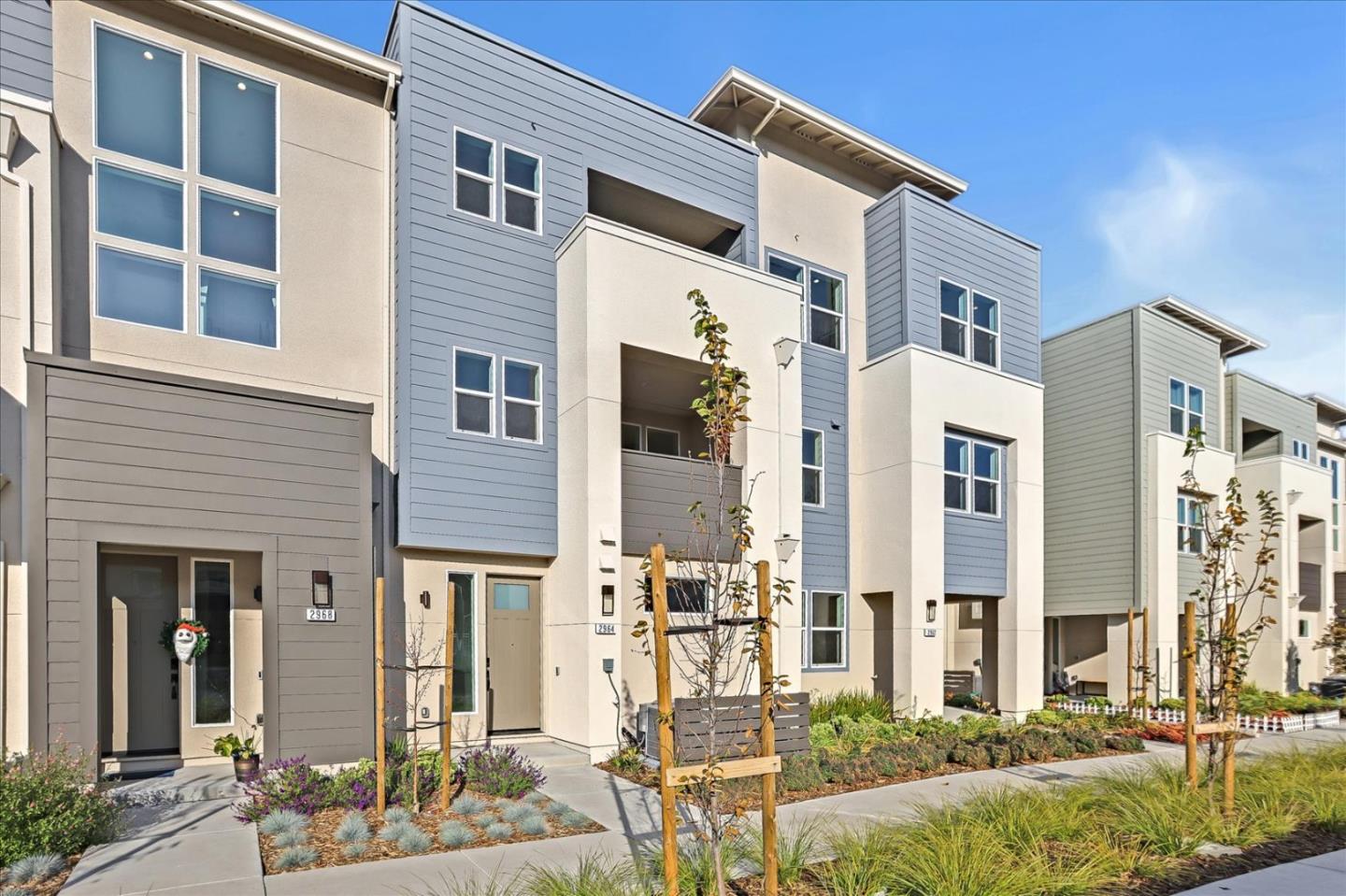 Detail Gallery Image 2 of 5 For 2964 Lamory Place #323,  Santa Clara,  CA 95051 - 2 Beds | 2/1 Baths