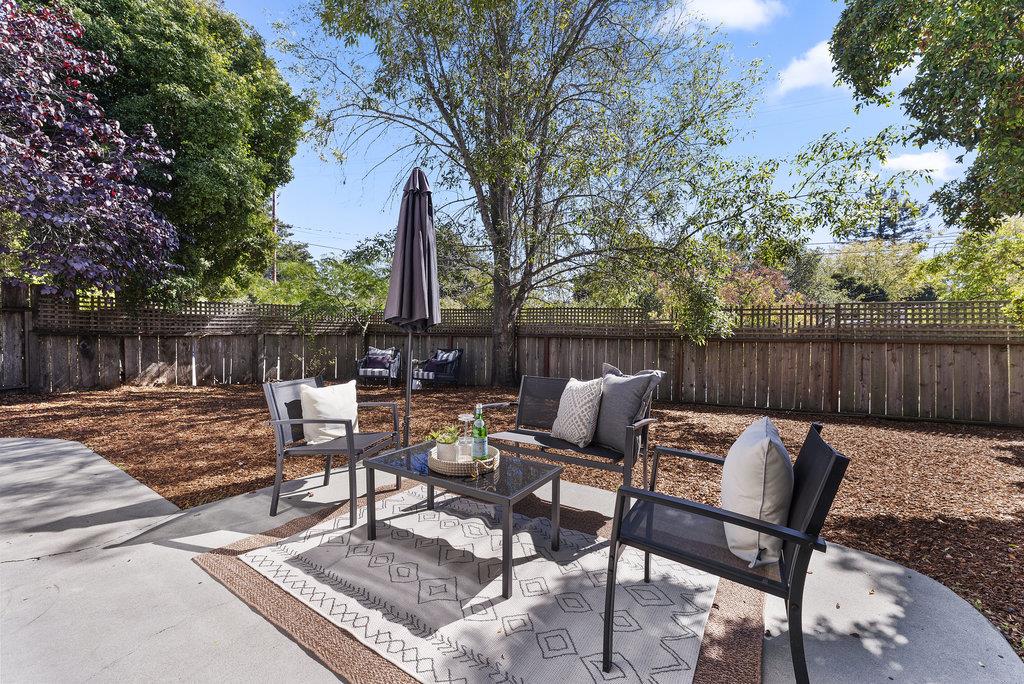 Detail Gallery Image 25 of 33 For 1001 Brommer St, Santa Cruz,  CA 95062 - 4 Beds | 3 Baths