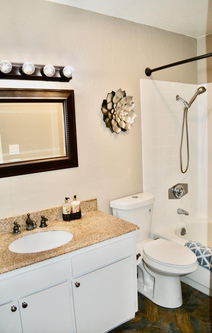Detail Gallery Image 9 of 18 For 370 Imperial Way #116,  Daly City,  CA 94015 - 2 Beds | 2 Baths
