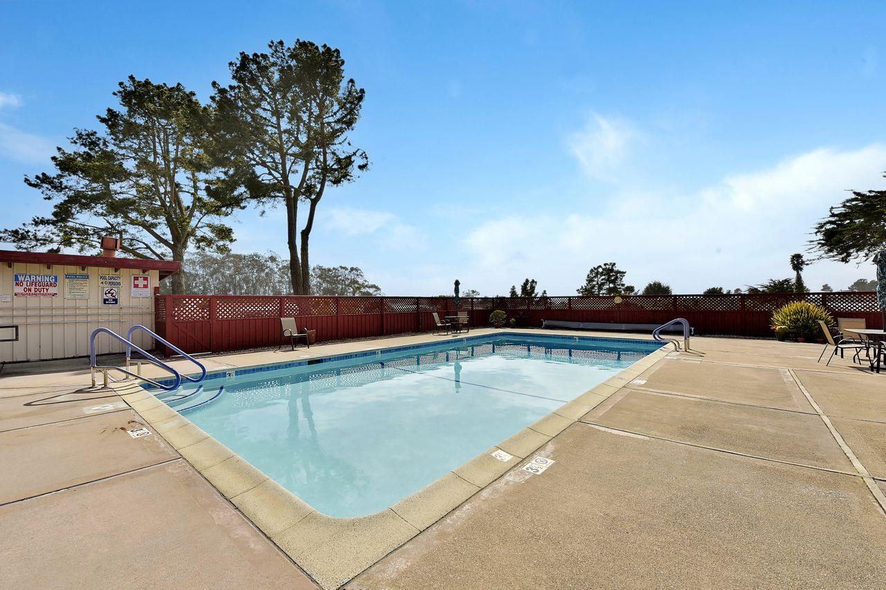 Detail Gallery Image 19 of 26 For 47 Seabreeze Dr #47,  Half Moon Bay,  CA 94019 - 2 Beds | 2 Baths