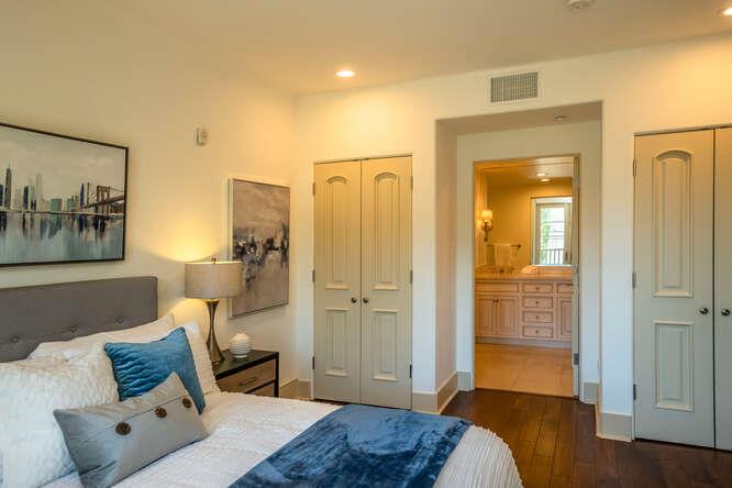 Detail Gallery Image 15 of 27 For 137 W 3rd Ave, San Mateo,  CA 94402 - 2 Beds | 2 Baths