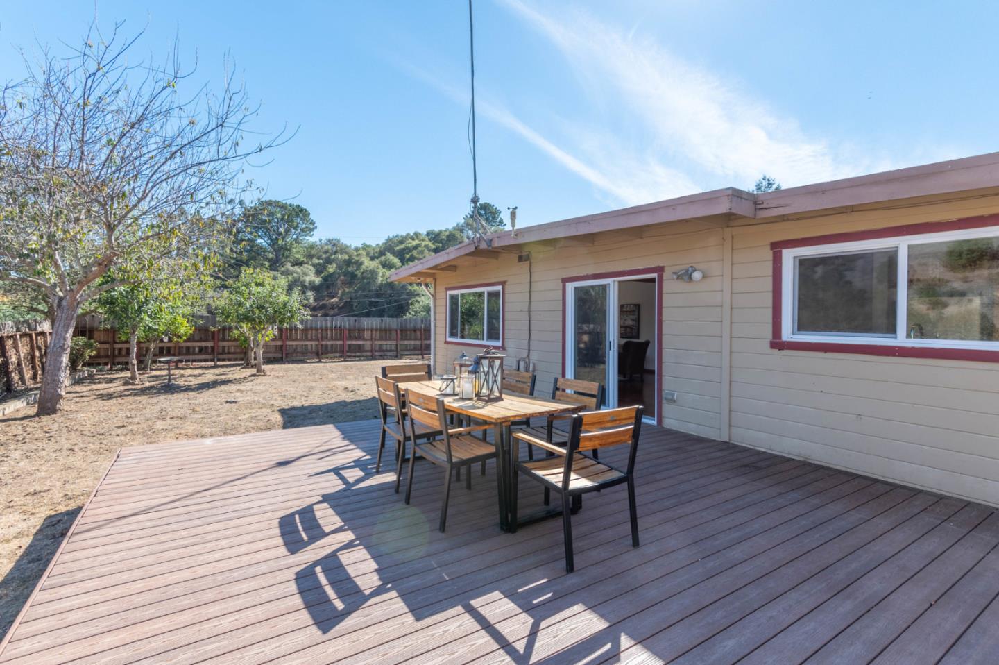 Detail Gallery Image 1 of 15 For 581 Echo Valley Rd, Salinas,  CA 93907 - 3 Beds | 2 Baths