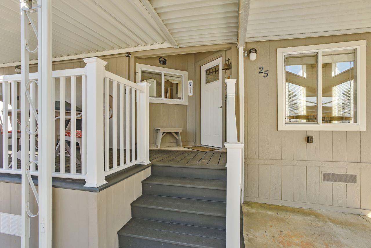 Detail Gallery Image 5 of 38 For 25 Sailfish Ct #25,  Half Moon Bay,  CA 94019 - 2 Beds | 2 Baths