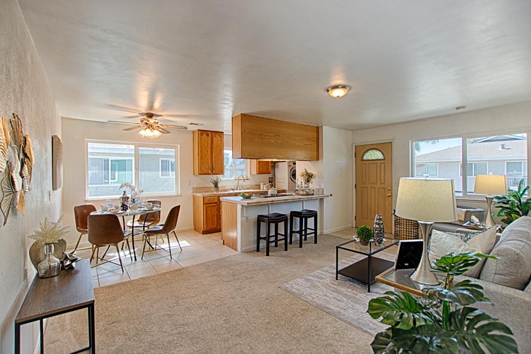 Detail Gallery Image 1 of 1 For 5475 Eagles Ln #4,  San Jose,  CA 95123 - 2 Beds | 1 Baths